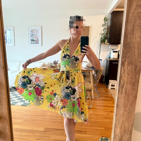 FARM Rio Dresses & Skirts - FARM RIO Floral Yellow Halter Dress
